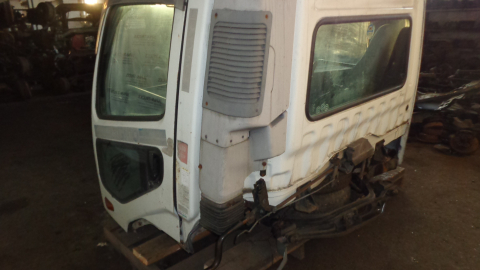 Кабина MITSUBISHI FUSO