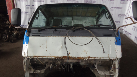 Кабина MITSUBISHI CANTER