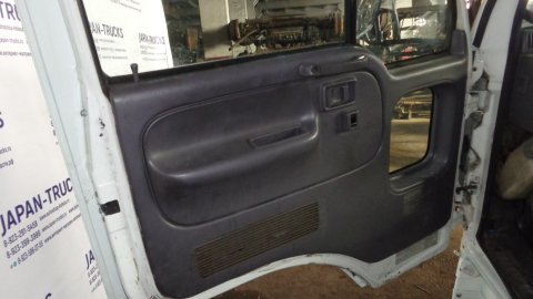 Кабина NISSAN DIESEL 1996г.в.