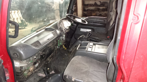 Кабина ISUZU FORWARD 2001г.в.