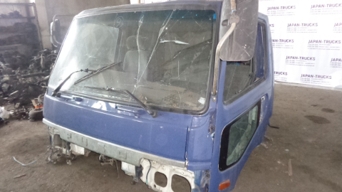 Кабина MITSUBISHI FUSO