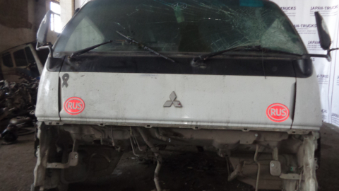 Кабина MITSUBISHI CANTER