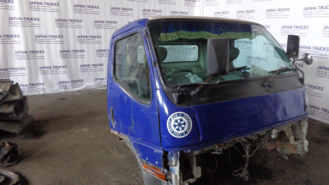 Кабина MITSUBISHI CANTER