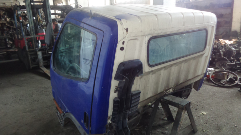Кабина MITSUBISHI CANTER