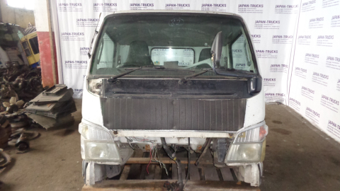 Кабина MITSUBISHI CANTER