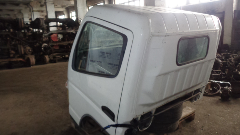 Кабина MITSUBISHI CANTER