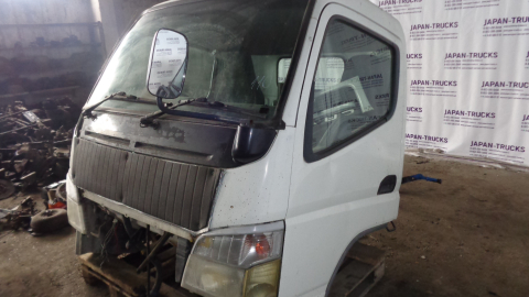 Кабина MITSUBISHI CANTER