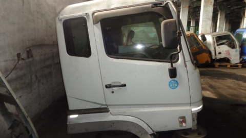 Кабина MITSUBISHI FUSO