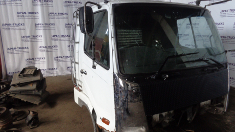 Кабина MITSUBISHI FUSO