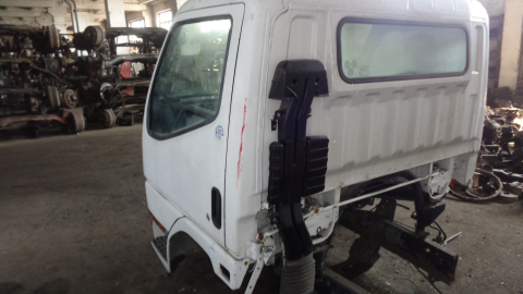 Кабина MITSUBISHI CANTER