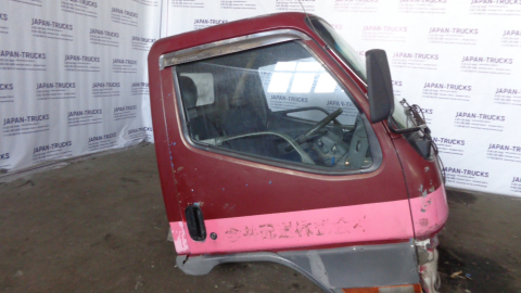 Кабина MITSUBISHI CANTER