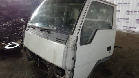 Кабина MITSUBISHI CANTER