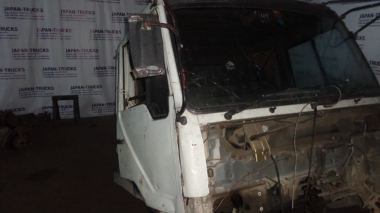 Кабина MITSUBISHI FUSO