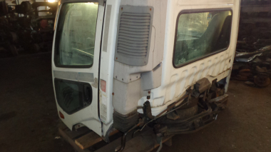 Кабина MITSUBISHI FUSO