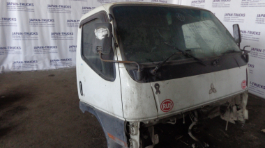 Кабина MITSUBISHI CANTER