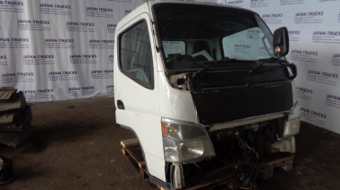 Кабина MITSUBISHI CANTER