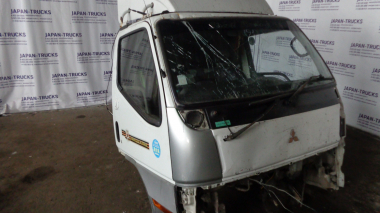 Кабина MITSUBISHI CANTER