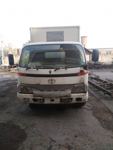 TOYOTA DYNA